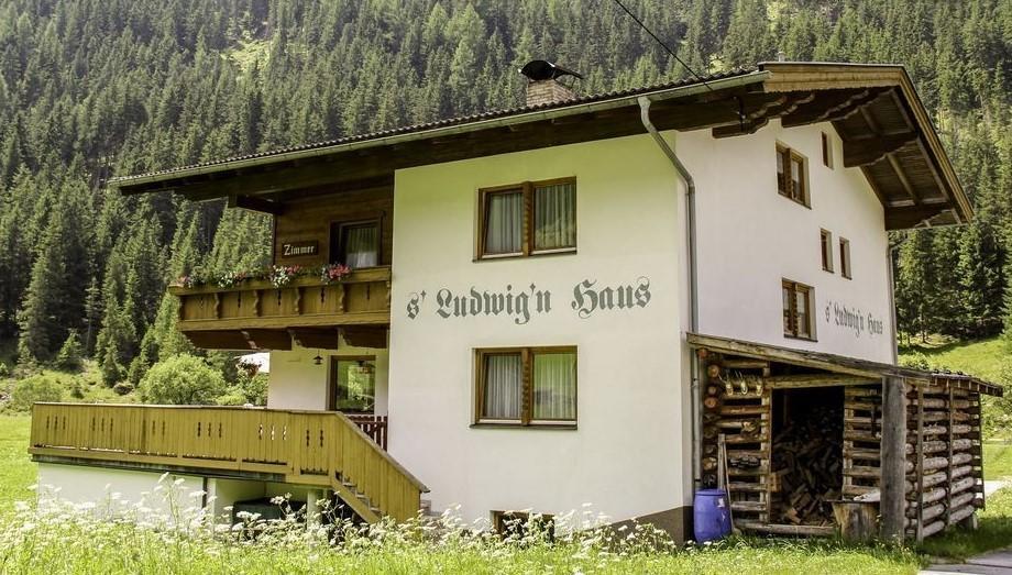 Апартаменти S' Ludwign Haus Санкт-Леонгард-ім-Пітцталь Екстер'єр фото