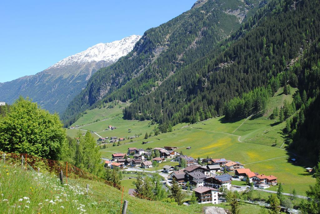 Апартаменти S' Ludwign Haus Санкт-Леонгард-ім-Пітцталь Екстер'єр фото