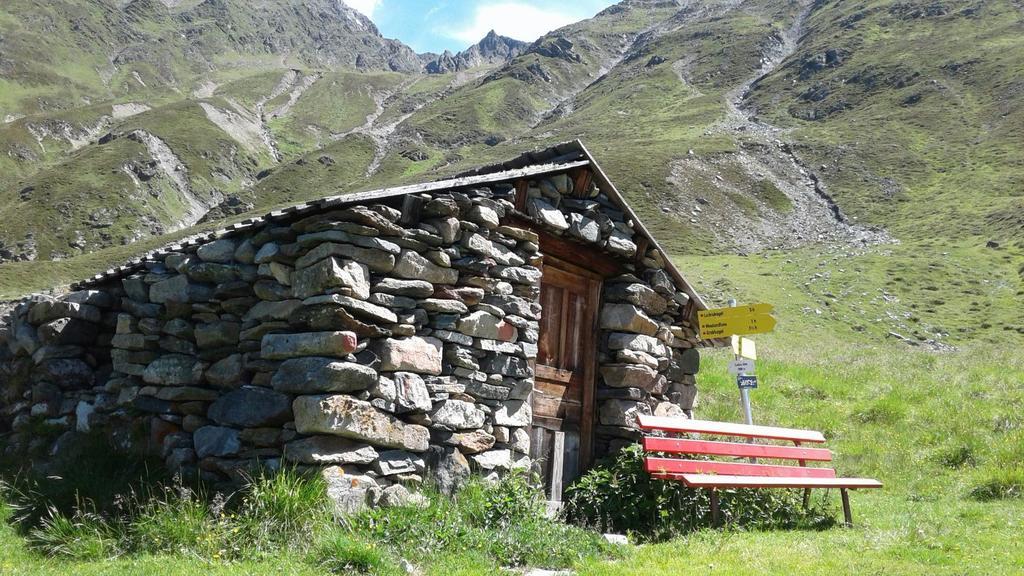 Апартаменти S' Ludwign Haus Санкт-Леонгард-ім-Пітцталь Екстер'єр фото